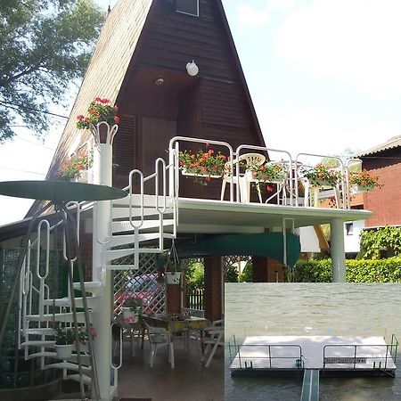 Tiszavirag Nyaralohaz Villa Segedin Dış mekan fotoğraf