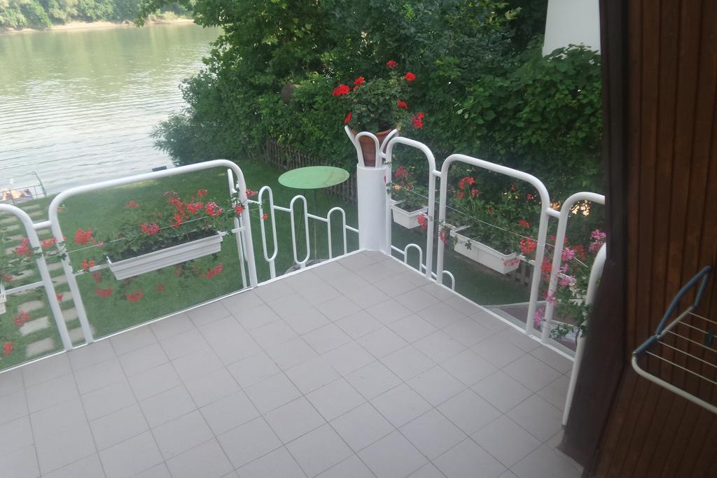 Tiszavirag Nyaralohaz Villa Segedin Dış mekan fotoğraf